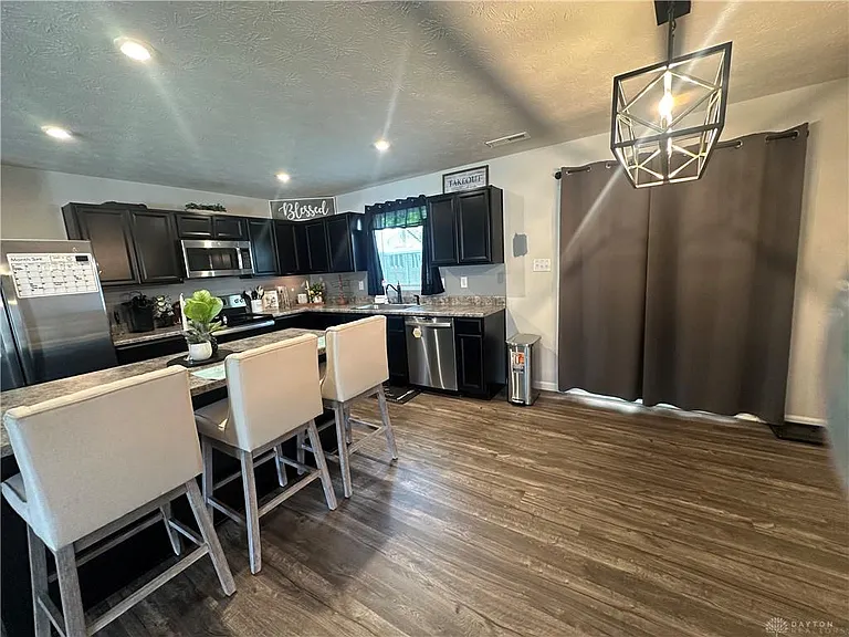 2652 Kingman Dr — Photo 10