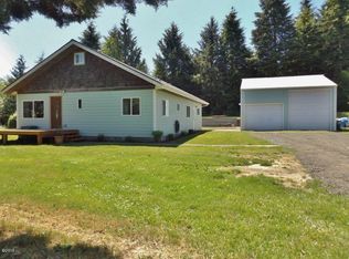 2295 SE Merten Dr, Waldport, OR 97394