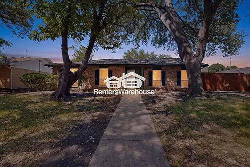 1503 Hayfield Dr Photo 1