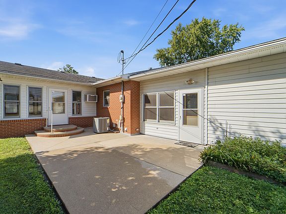 5th image of 306 S Pine St