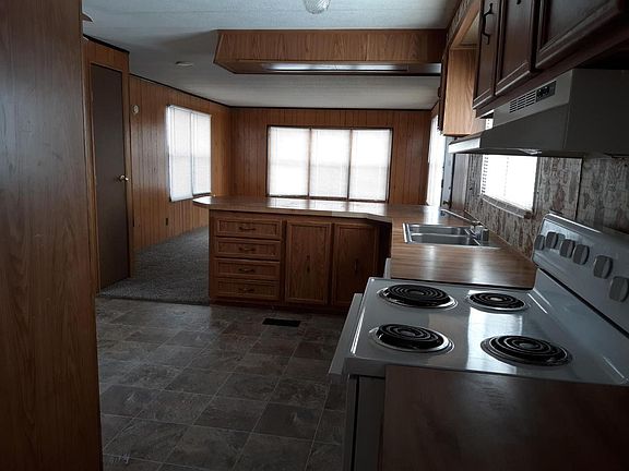 3rd image of 760 N Eve Dr #760