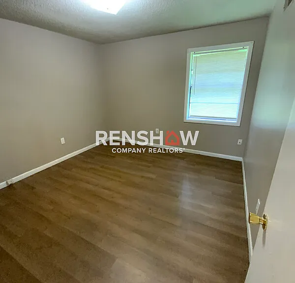 1539 Defoe Rd — Photo 13