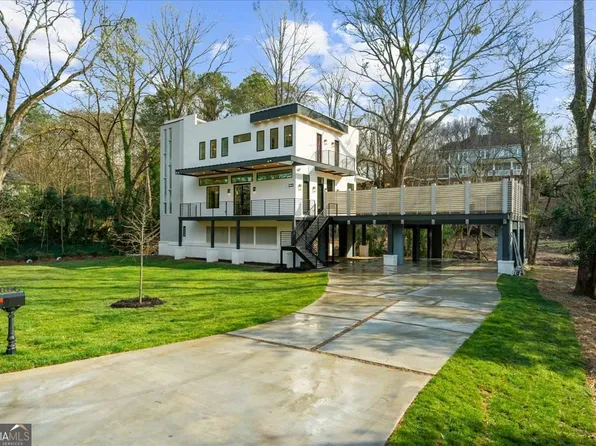 942 Peachtree Battle Cir NW, Atlanta, GA 30327