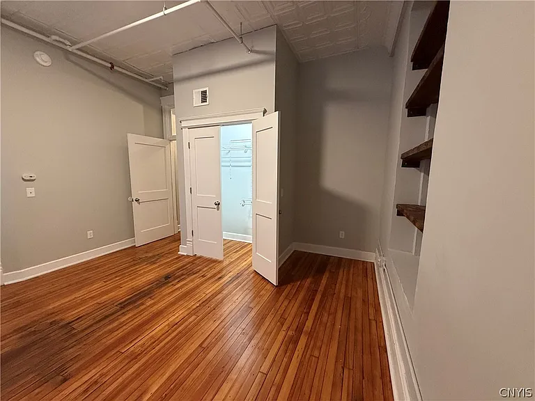 205 E Jefferson St #2B — Photo 22