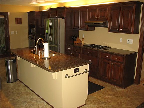 5th image of 1299 Bur Oak Ct