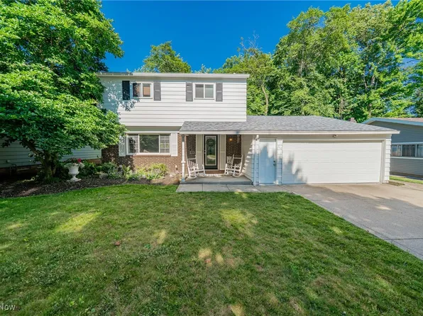 1164 Jackie Ln, Mayfield Heights, OH 44124