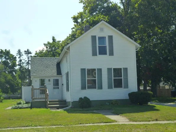 218 E Central St, Princeton, IL 61356
