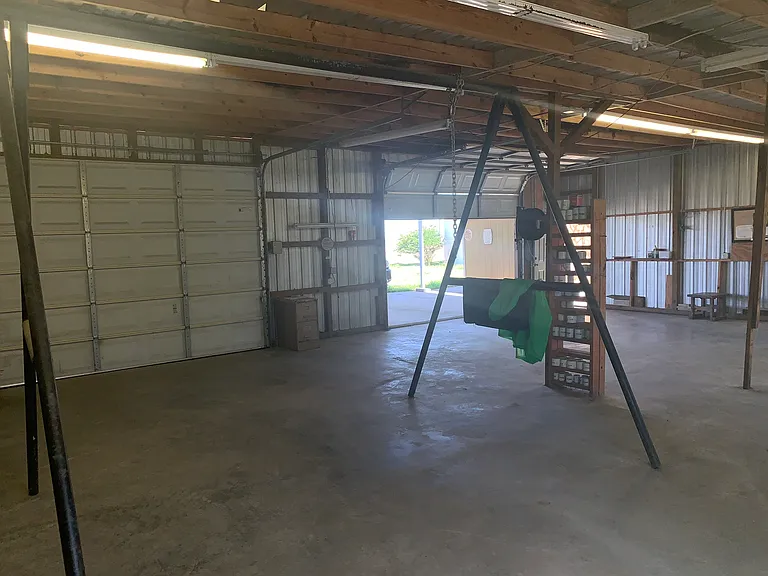 10704 State Highway 185 S — Photo 39