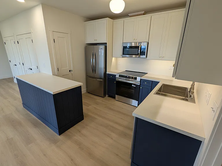 280 Cleveland St #280 — Photo 12