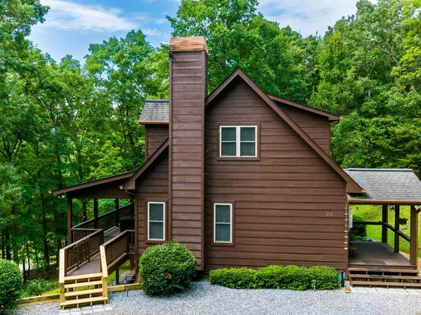 213 Echo Hill Dr, Hayesville, NC 28904