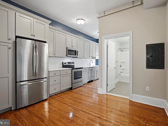 2nd image of 6113 Ridge Ave #2