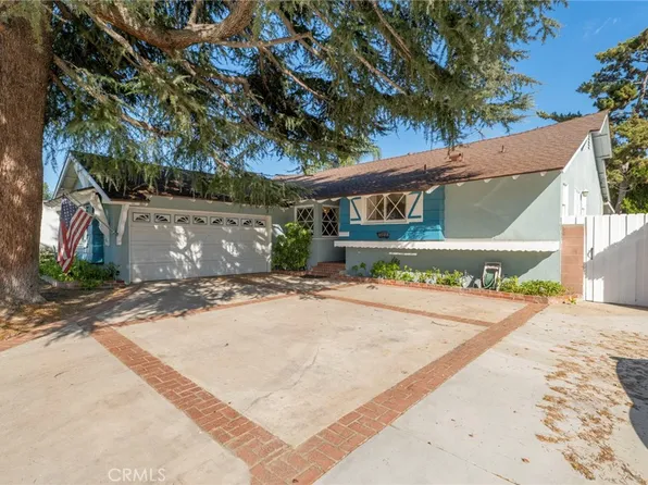 8944 Odessa Ave, North Hills, CA 91343