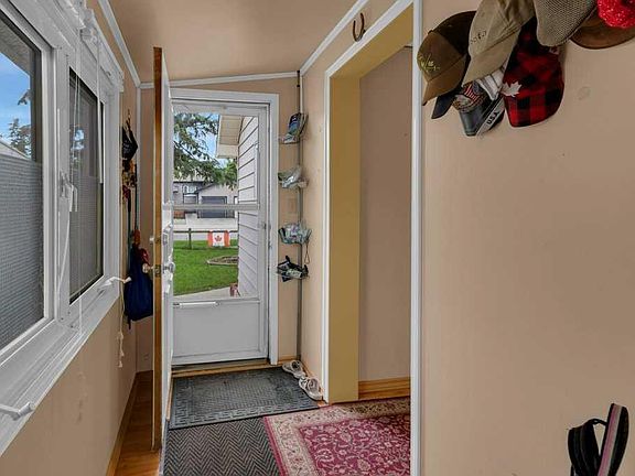 2nd image of 309 N 4th Ave