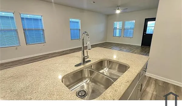 1801 Ash Oak Ln — Photo 18