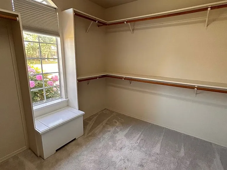 4033 W Douglas Ave — Photo 26
