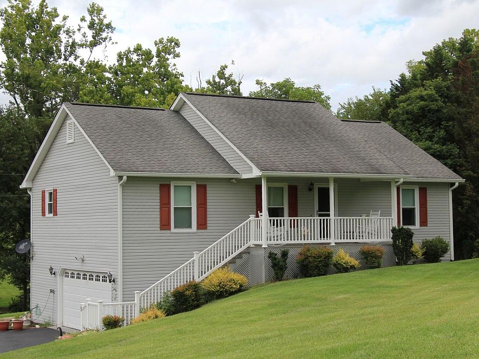 1st image of 9 Dillon Dr