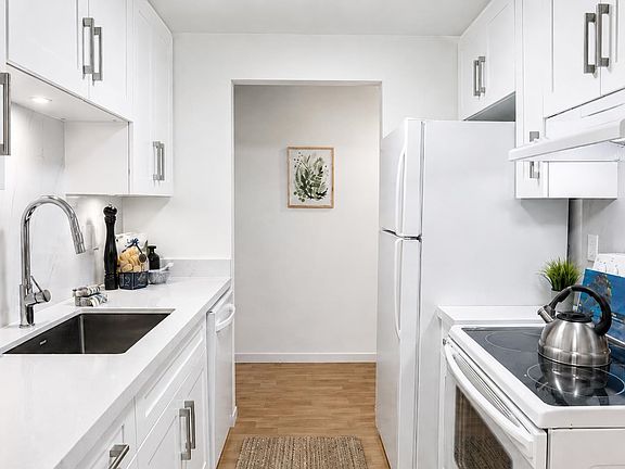 5th image of 7295 Moffatt Rd #206