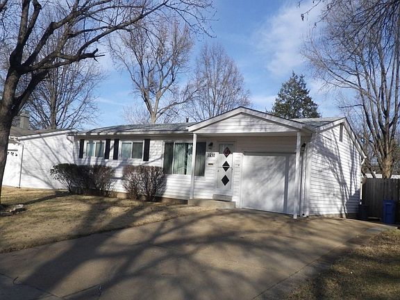 2nd image of 1650 Deborah Dr