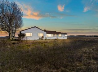 165 E Dutton Rd, Eagle Point, OR 97524