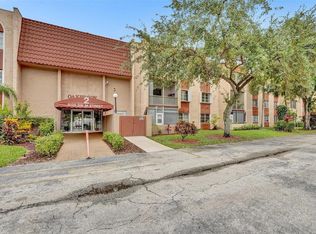 8120 SW 24th St APT 304, Pompano Beach, FL 33068