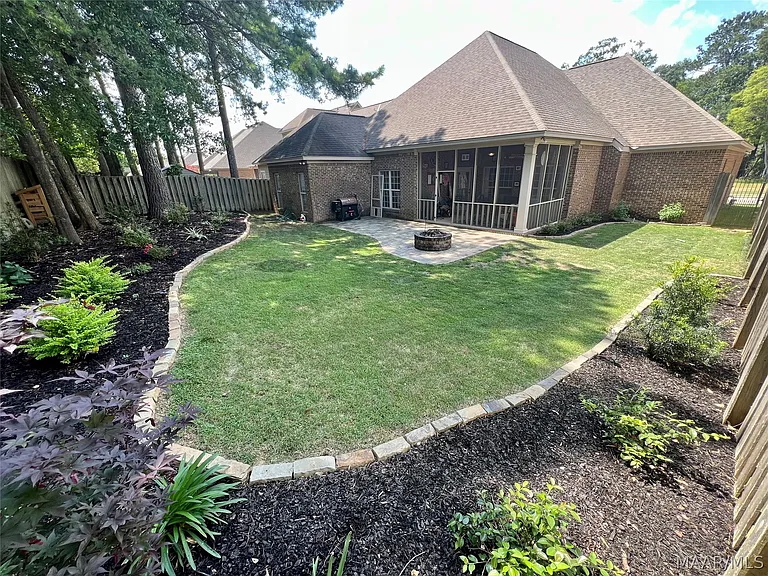 1694 Pebble Creek Dr — Photo 12