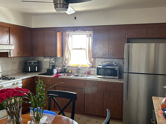 4th image of 2419 N Nordica Ave #2W