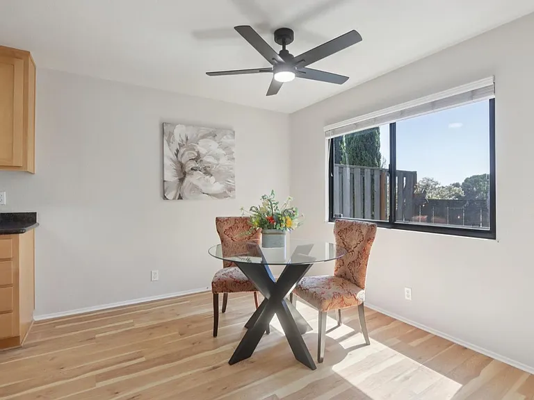 900 Cambridge Dr #51 — Photo 10
