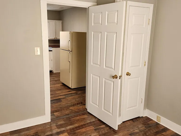 743 Rosedale Ave — Photo 13