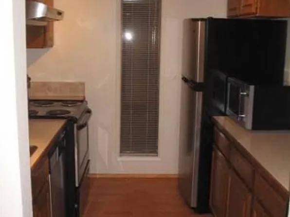 7579 Old Redmond Rd, Redmond, WA 98052