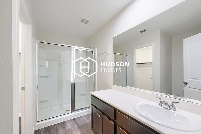 5910 Mayle St — Photo 10