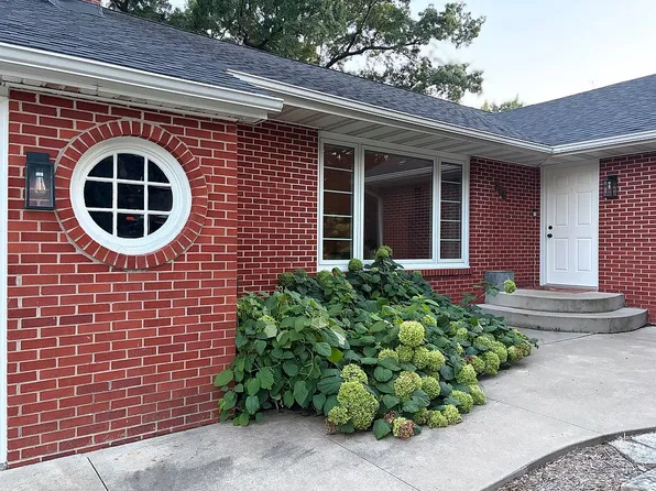 205 E Polk St, Washington, IA 52353