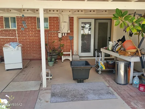 7324 E Random Ridge Dr, Tucson, AZ 85710