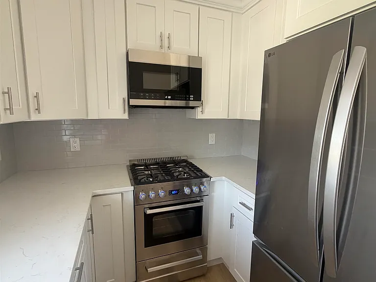 49 Summit Ave #2 — Photo 19