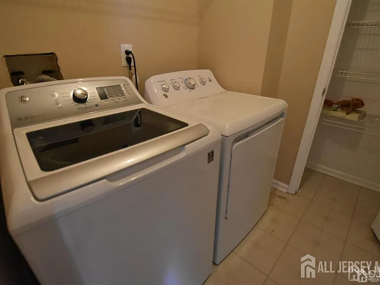 47 Jared Dr — Photo 18