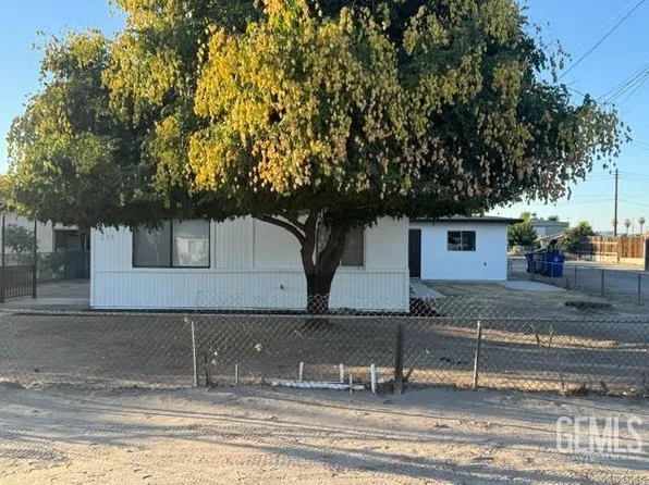 200 Hudson Dr, Bakersfield, CA 93307