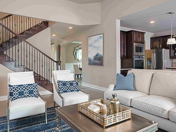 Megan s Landing - Guillermo Interior Image 3