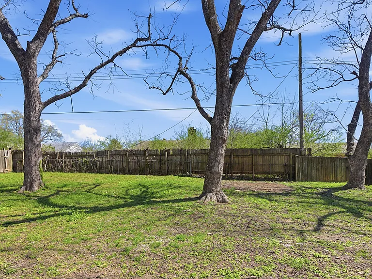 3206 Melbourne St — Photo 21