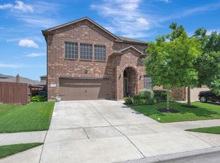 15716 Oak Pointe Dr, Fort Worth, TX 76177