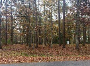 750 Crabapple Dr, Thomasville, GA 31757