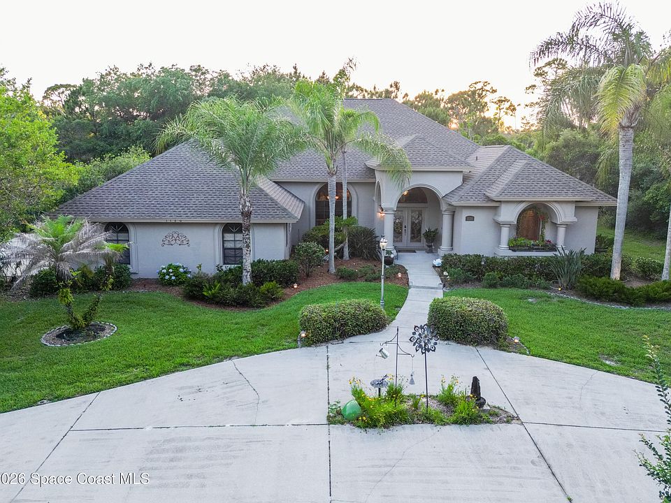 1st image of 1120 Sand Pine Cir