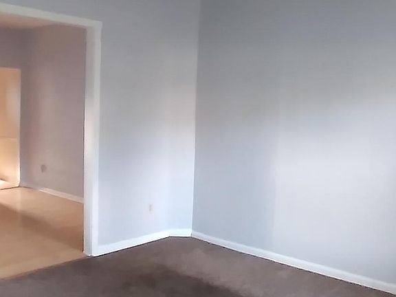 3rd image of 1013 Washington Ave #1