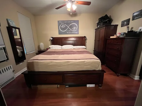 45-05 Ditmars Boulevard image 13 of 18