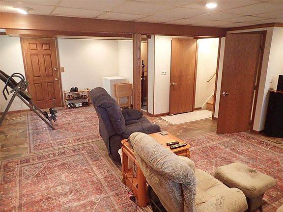 2nd image of 3390 Brentway Dr