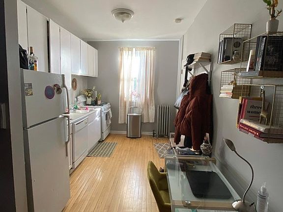 5th image of 3932 N Keeler Ave