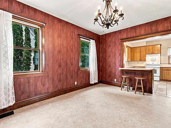 2nd image of 506 Chestnut St