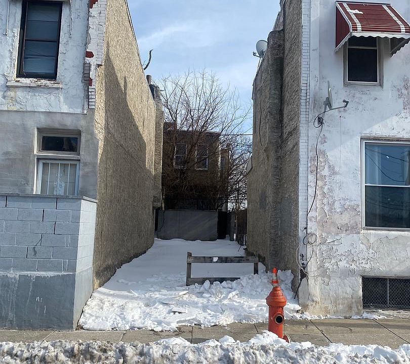 1st image of 2363 N Beechwood St