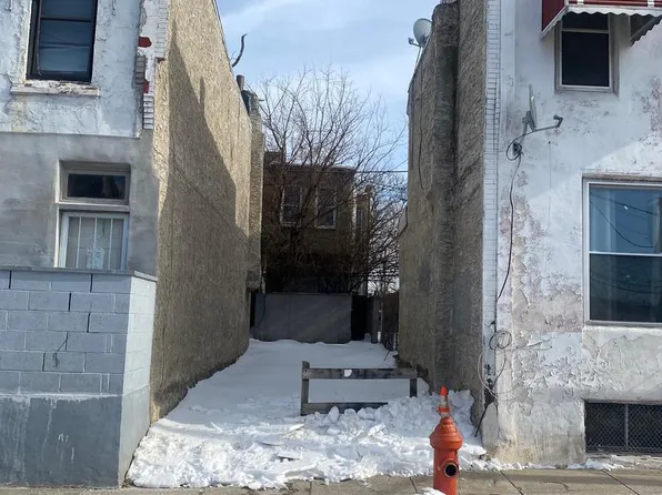 2363 N Beechwood St, Philadelphia, PA 19132