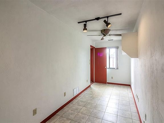 4th image of 67 Buckskin Ln