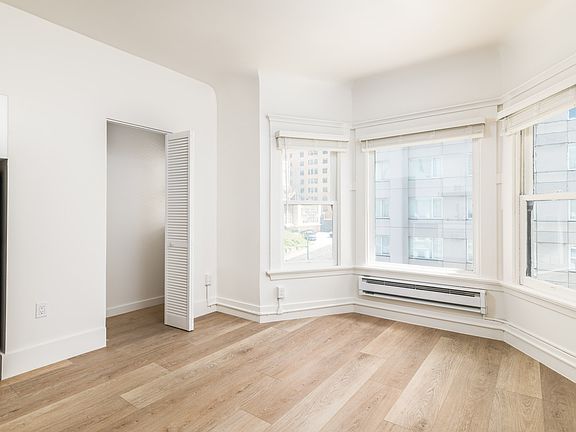 4th image of 901 Pine St #41