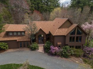 27 Woodridge Rd, Monson, MA 01057